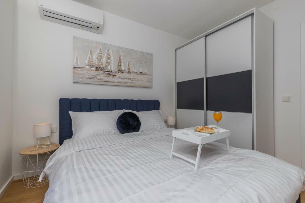 Apartments Ines Selce Exterior photo